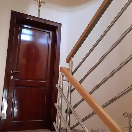 House Teuta Close To The Sea Guest house *
